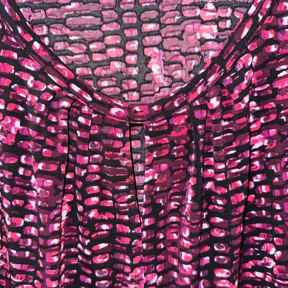 Polka Dot Sleeveless Blouse Pink and Red - Picture 4 of 4